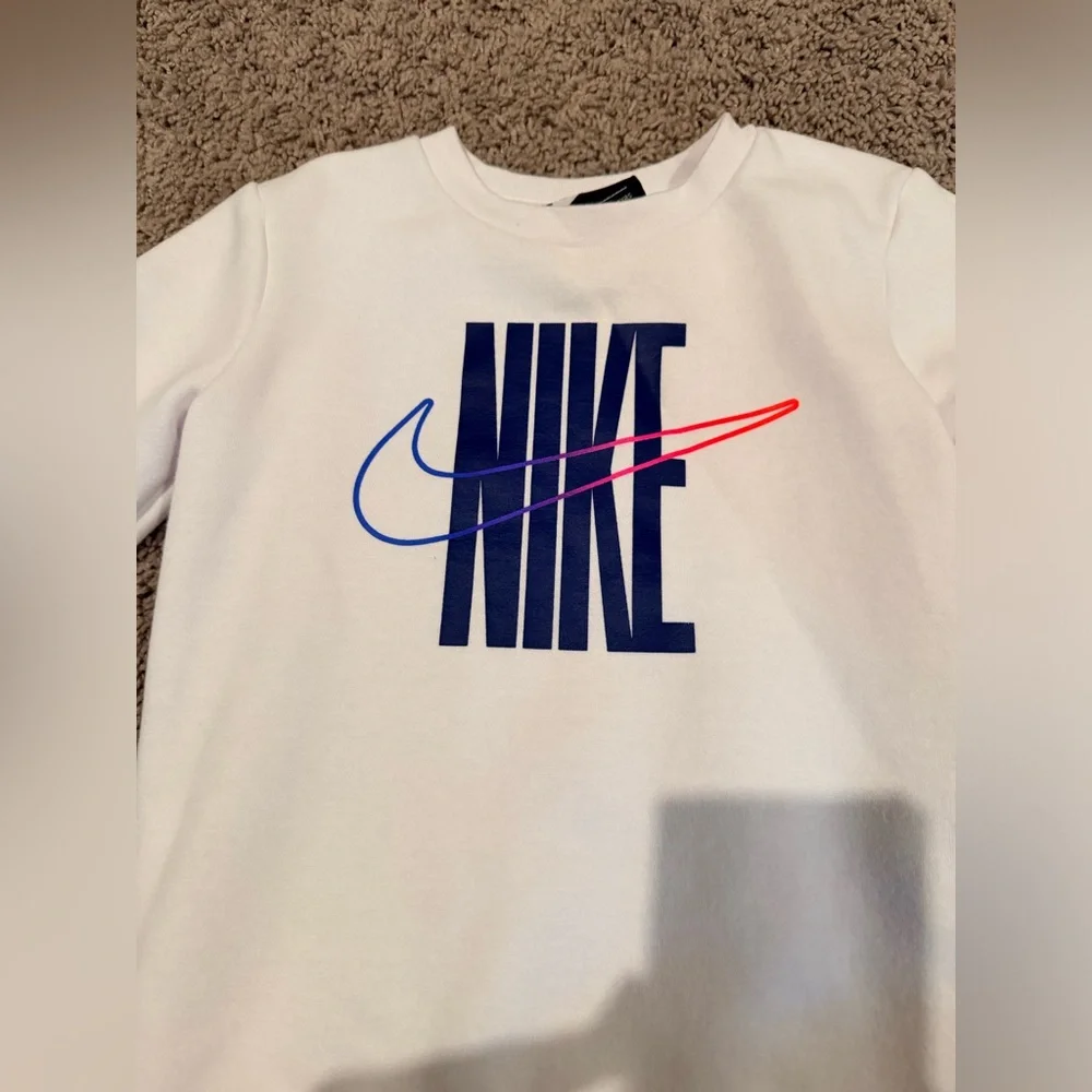 Nike classic crewneck